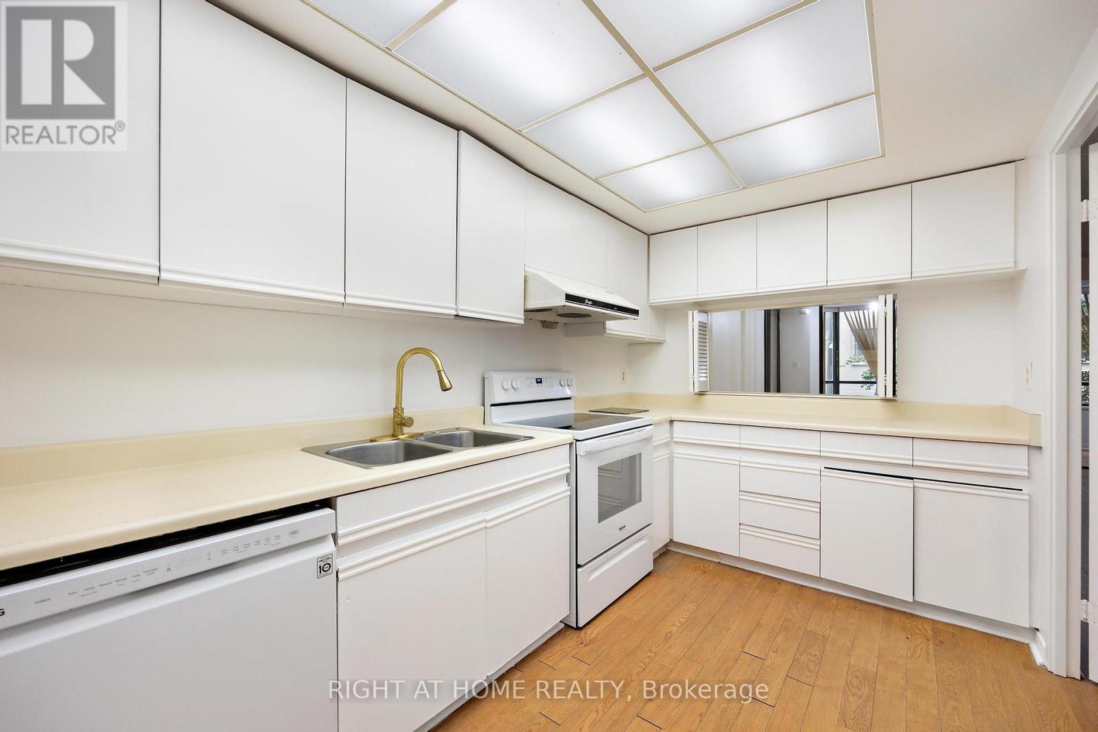 206a - 280 Simcoe Street, Toronto, Ontario  M5T 2Y5 - Photo 15 - C13643514