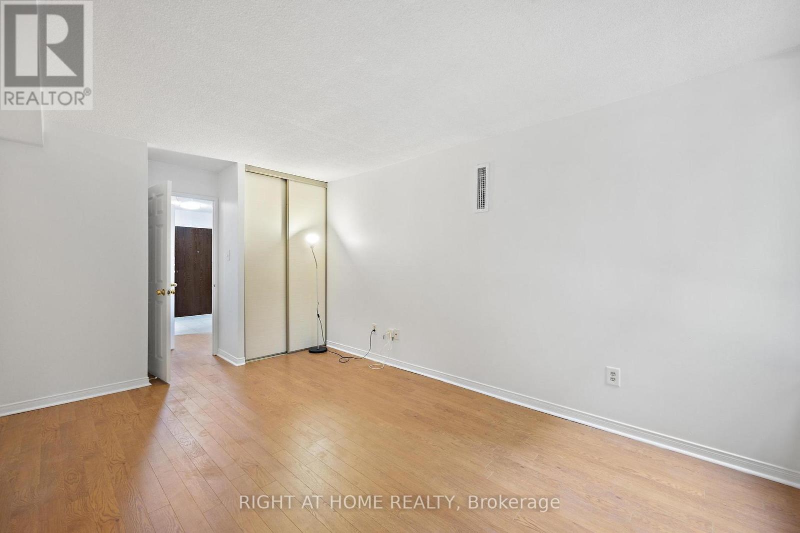 206a - 280 Simcoe Street, Toronto, Ontario  M5T 2Y5 - Photo 23 - C13643514