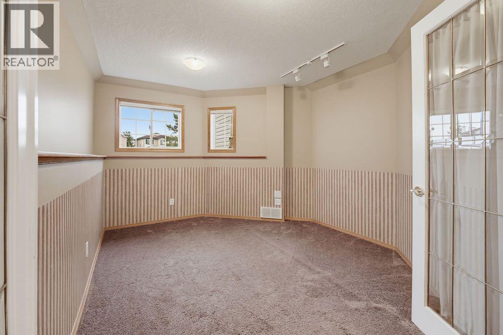 359 Hidden Ranch Place NW, Calgary, Alberta  T3A 5N7 - Photo 30 - A2329869