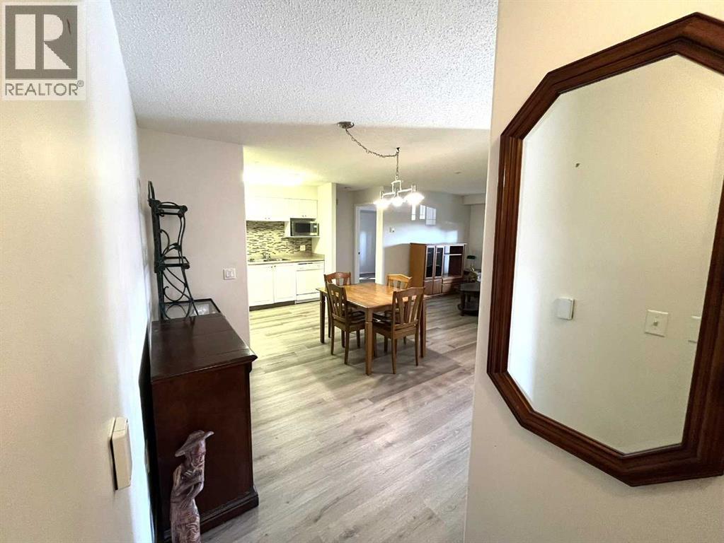3120, 3120 Millrise Point SW, Calgary, Alberta  T2W 3W4 - Photo 2 - A2332430