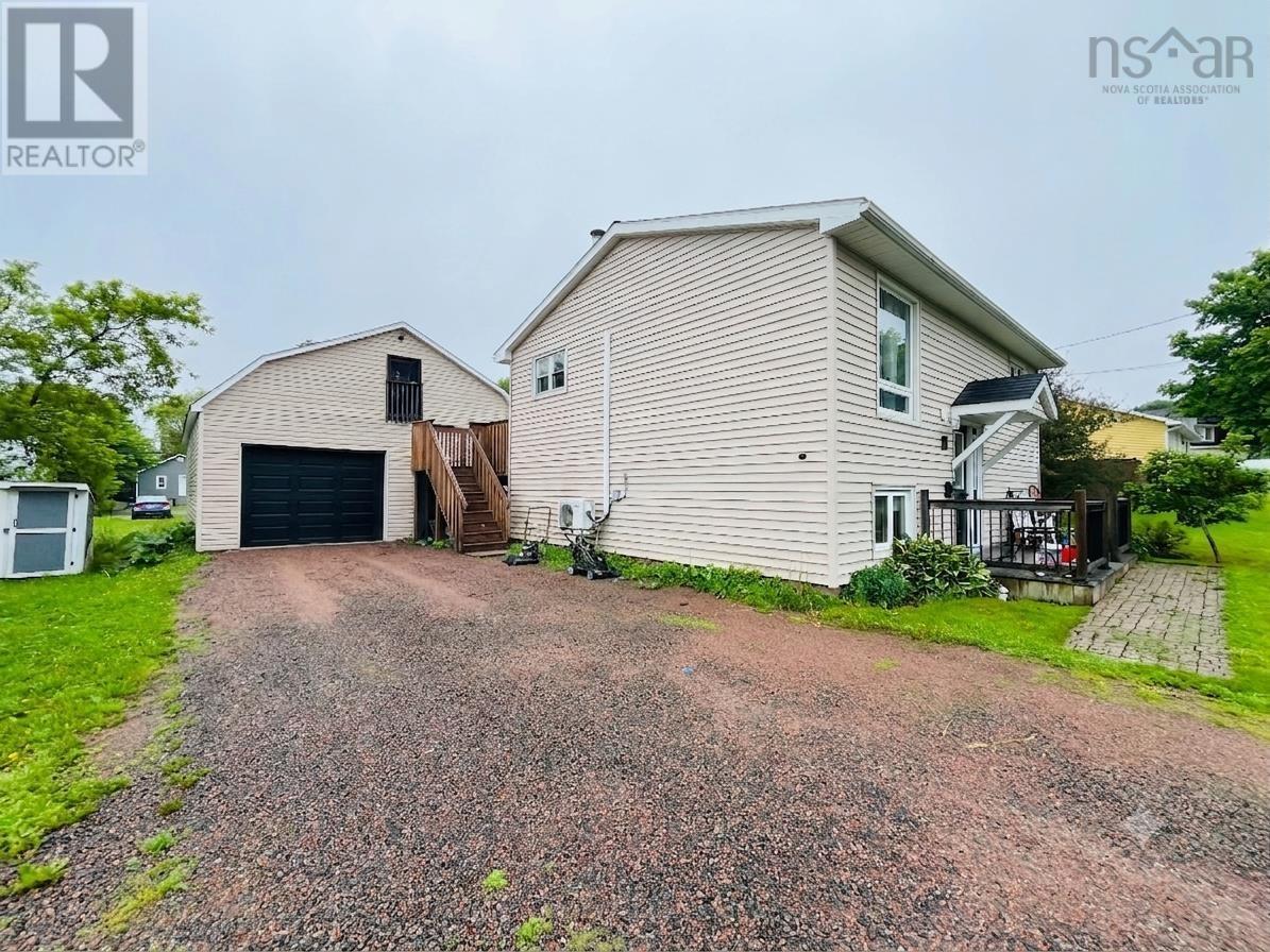 21 Snowden Avenue, Amherst, Nova Scotia  B4H 2N1 - Photo 4 - 202616600