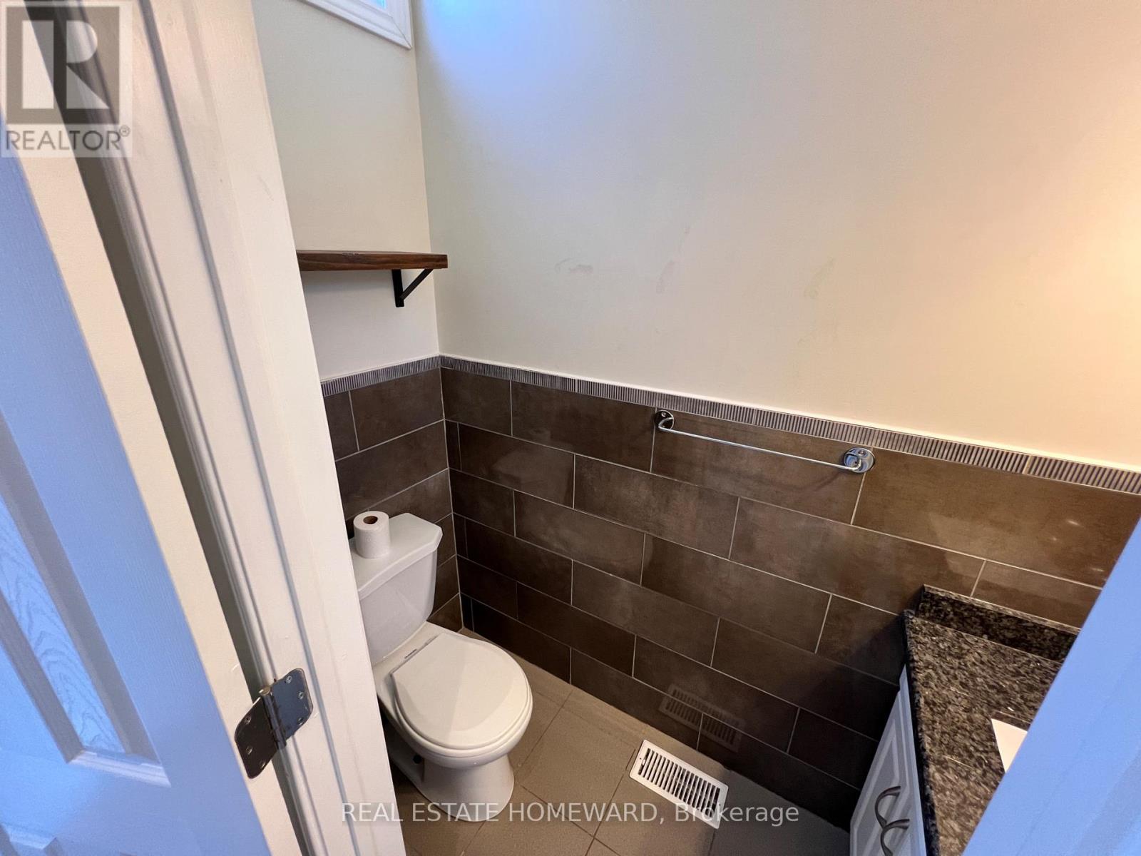 171 Westlake Avenue, Toronto, Ontario  M4C 4S3 - Photo 12 - E13643426