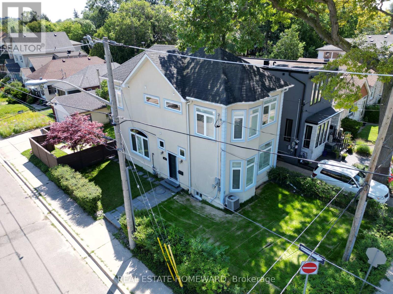 171 Westlake Avenue, Toronto, Ontario  M4C 4S3 - Photo 2 - E13643426