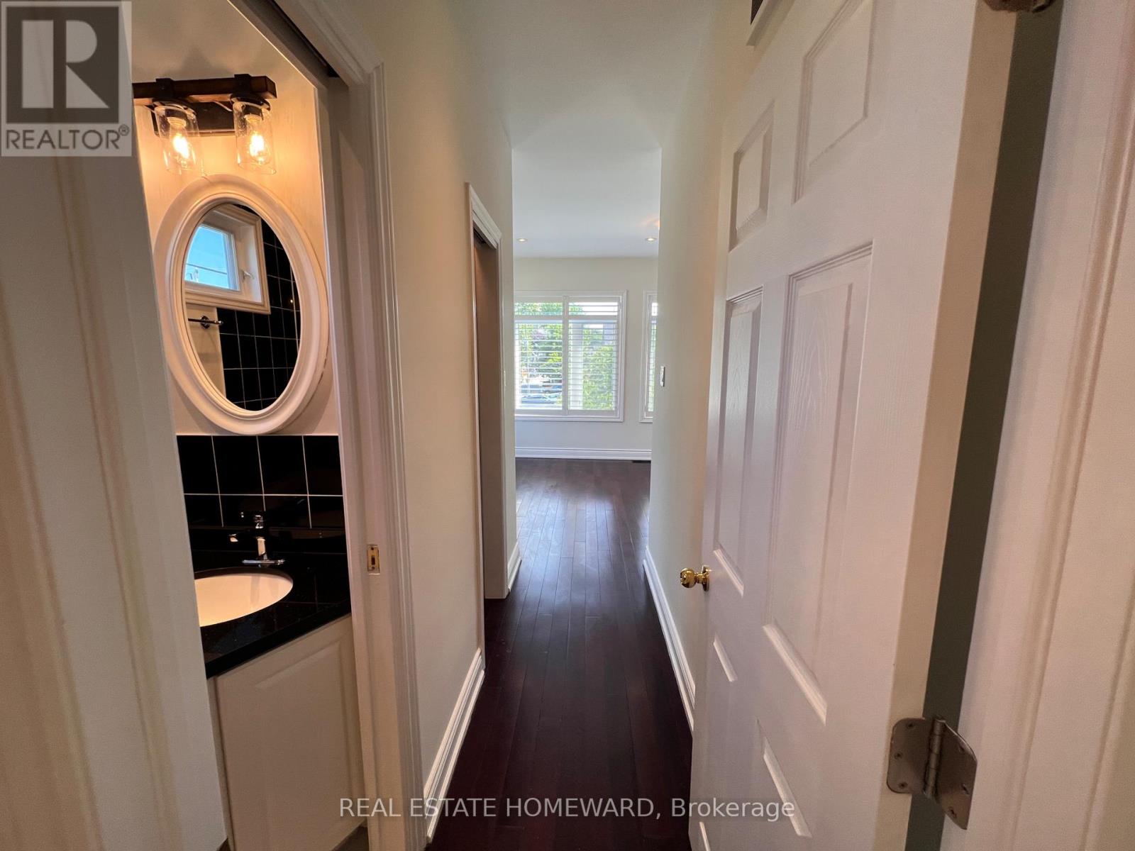 171 Westlake Avenue, Toronto, Ontario  M4C 4S3 - Photo 28 - E13643426