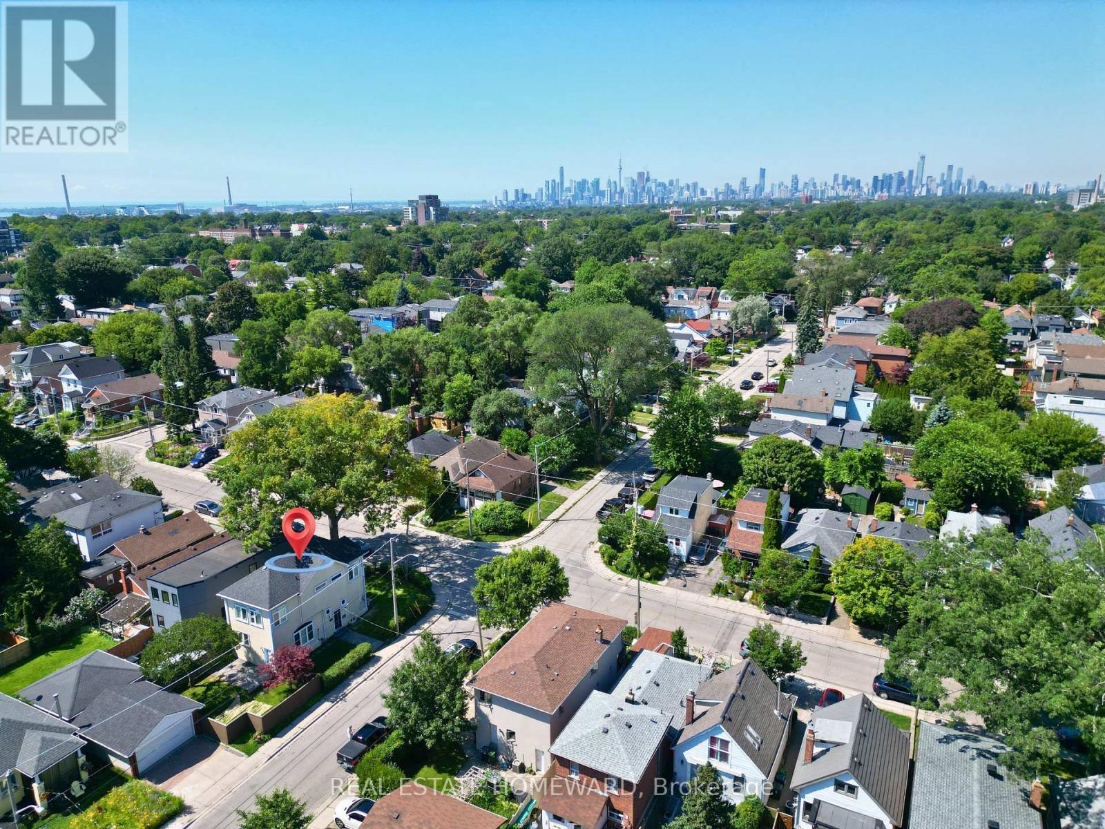 171 Westlake Avenue, Toronto, Ontario  M4C 4S3 - Photo 4 - E13643426