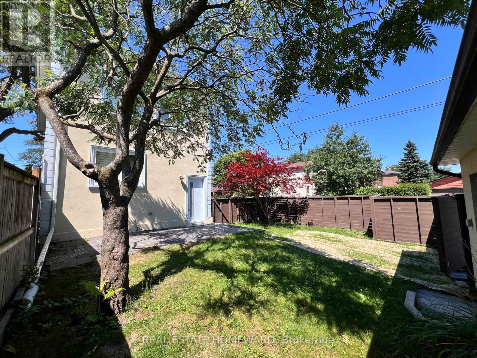 171 Westlake Avenue, Toronto, Ontario  M4C 4S3 - Photo 7 - E13643426