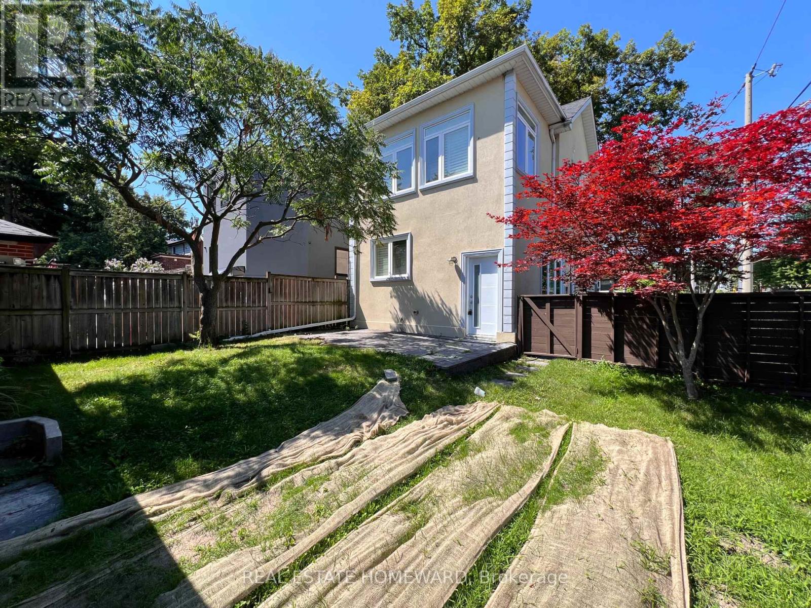 171 Westlake Avenue, Toronto, Ontario  M4C 4S3 - Photo 8 - E13643426