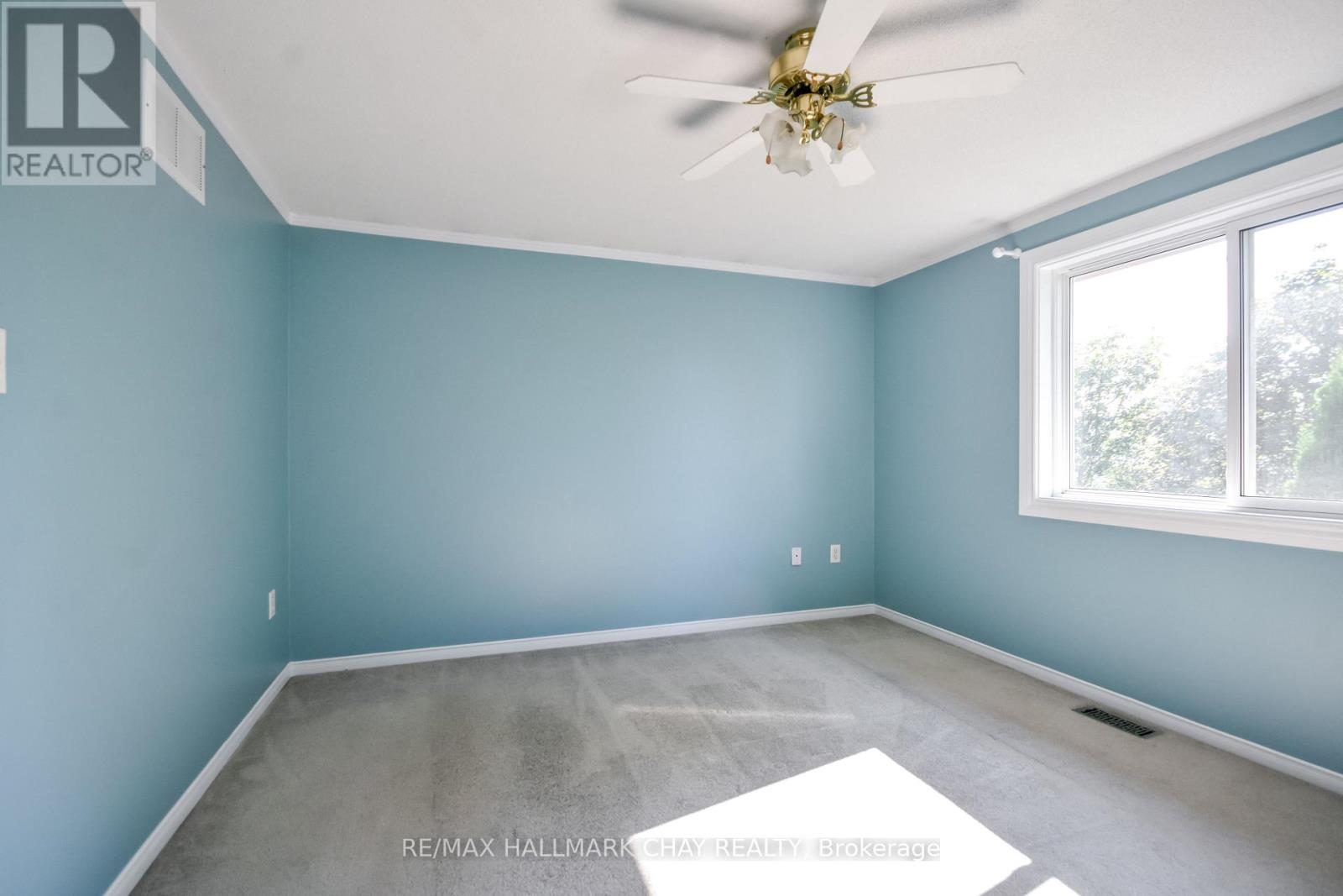 17 Srigley Street, Barrie (Holly), Ontario  L4N 0L9 - Photo 17 - S13643408