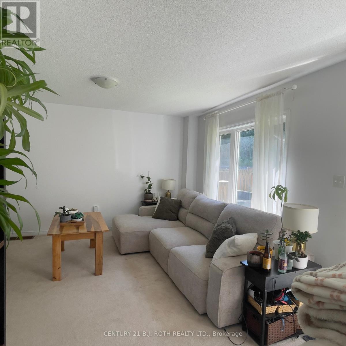 131 Franks Way, Barrie (Allandale), Ontario  L4N 3J1 - Photo 3 - S13643432