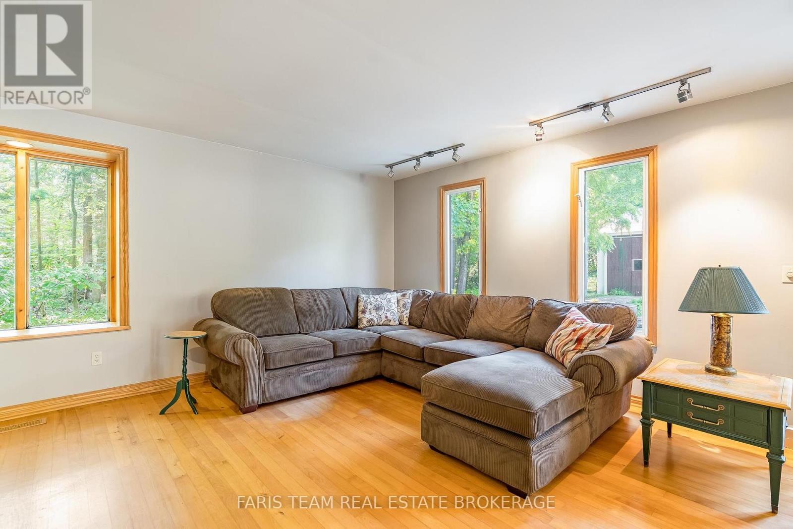 2554 Champlain Road, Tiny, Ontario  L9M 0C3 - Photo 13 - S13643484