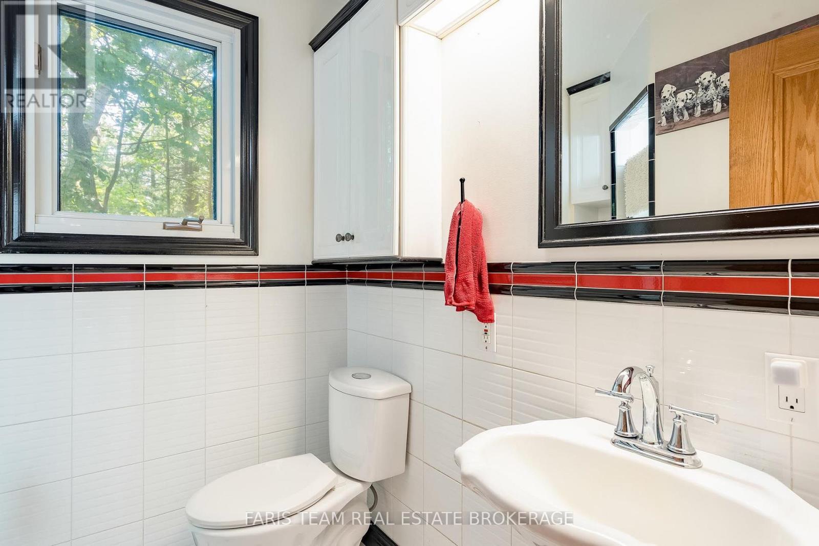 2554 Champlain Road, Tiny, Ontario  L9M 0C3 - Photo 26 - S13643484