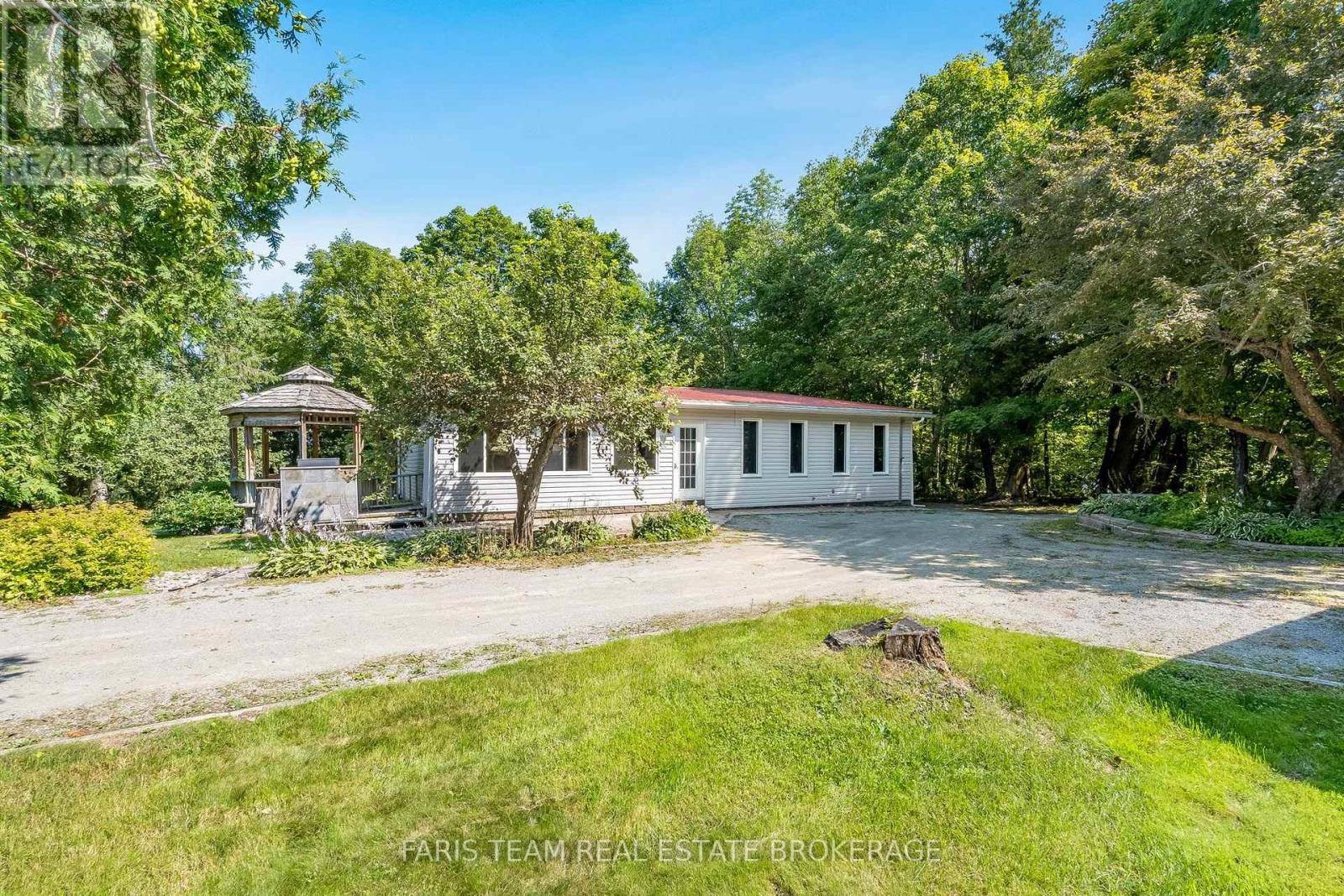 2554 Champlain Road, Tiny, Ontario  L9M 0C3 - Photo 31 - S13643484