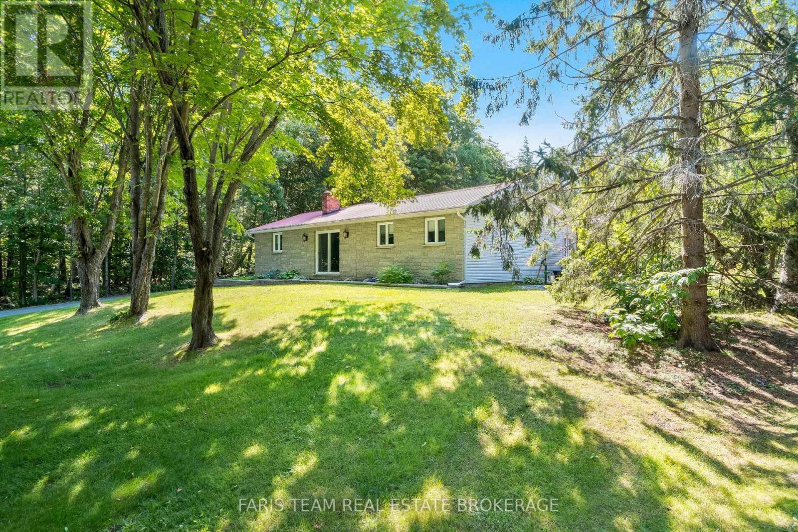 2554 Champlain Road, Tiny, Ontario  L9M 0C3 - Photo 4 - S13643484