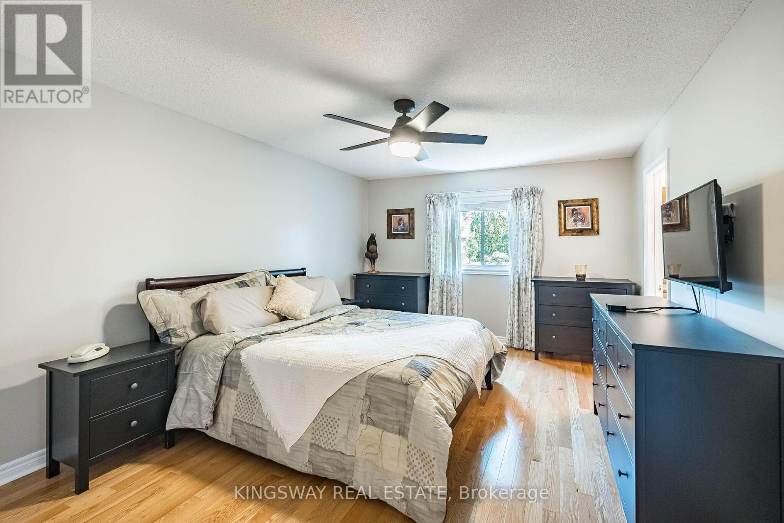 3598 Fountain Park Avenue, Mississauga, Ontario  L5M 7G1 - Photo 19 - W13643428