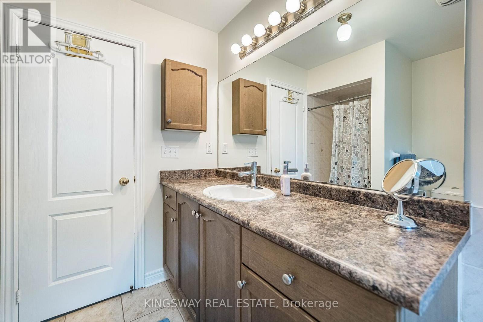 3598 Fountain Park Avenue, Mississauga, Ontario  L5M 7G1 - Photo 22 - W13643428