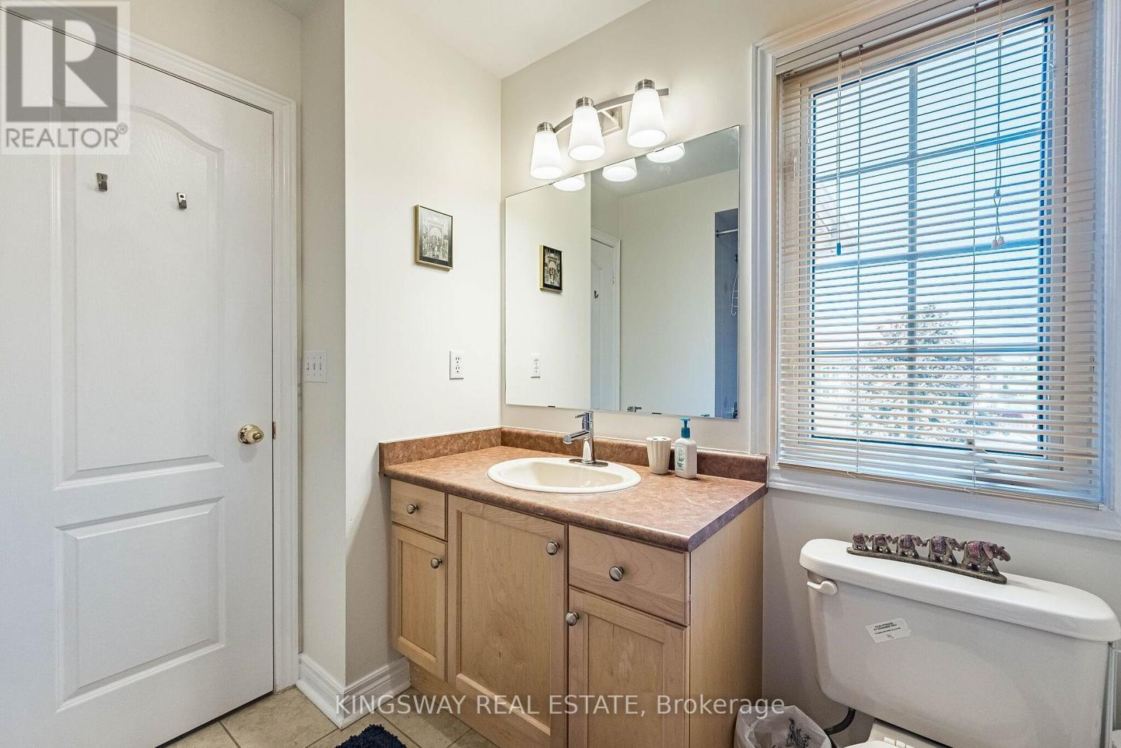 3598 Fountain Park Avenue, Mississauga, Ontario  L5M 7G1 - Photo 25 - W13643428