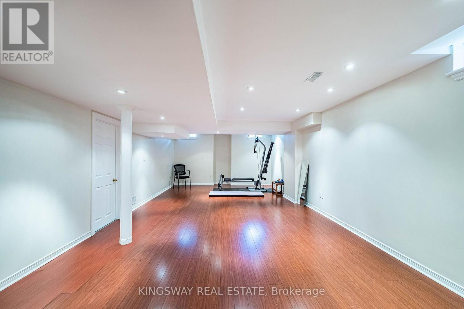 3598 Fountain Park Avenue, Mississauga, Ontario  L5M 7G1 - Photo 30 - W13643428