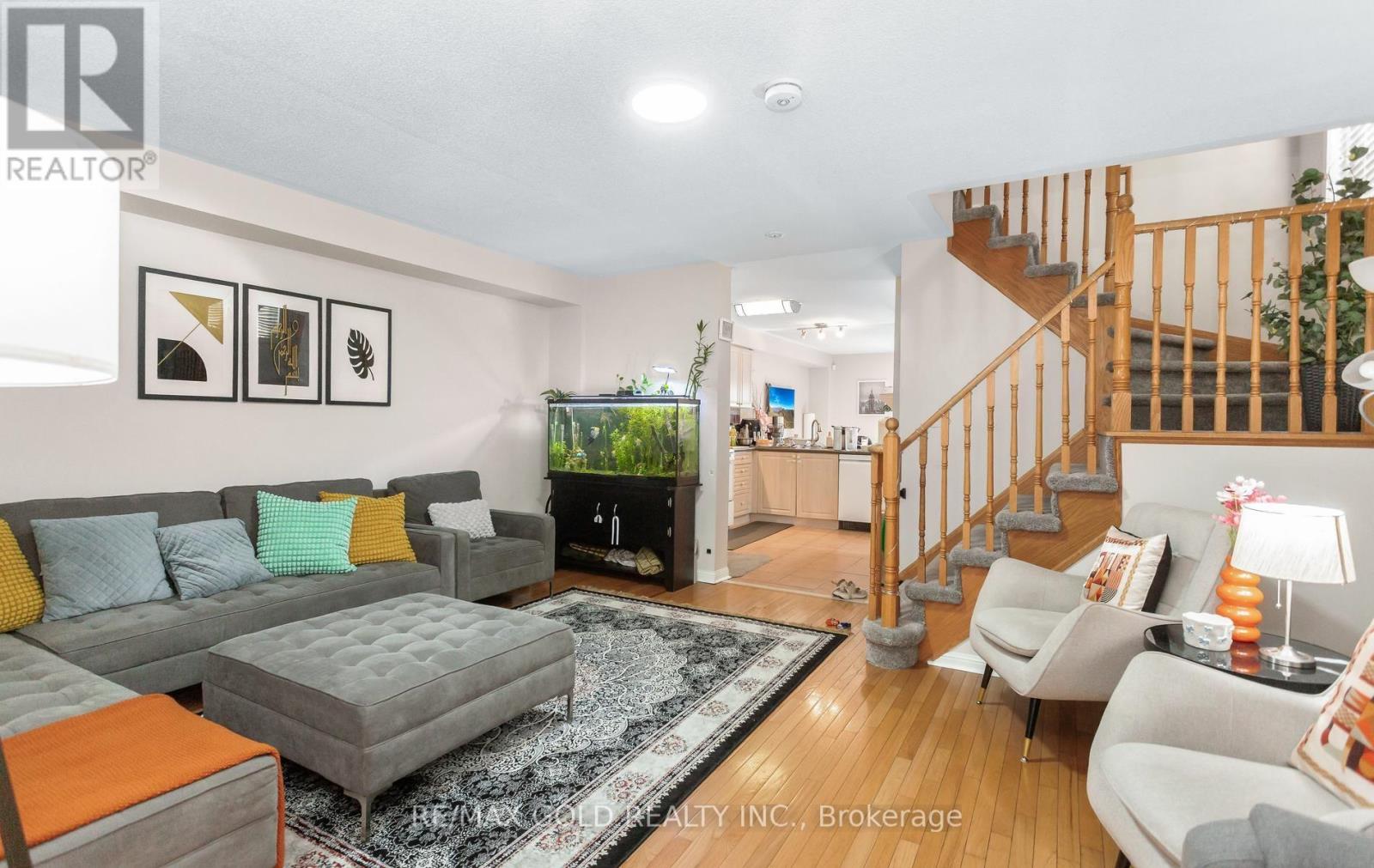 6900 Old Creditview Rd Road, Mississauga, Ontario  L5N 8K5 - Photo 7 - W13643466