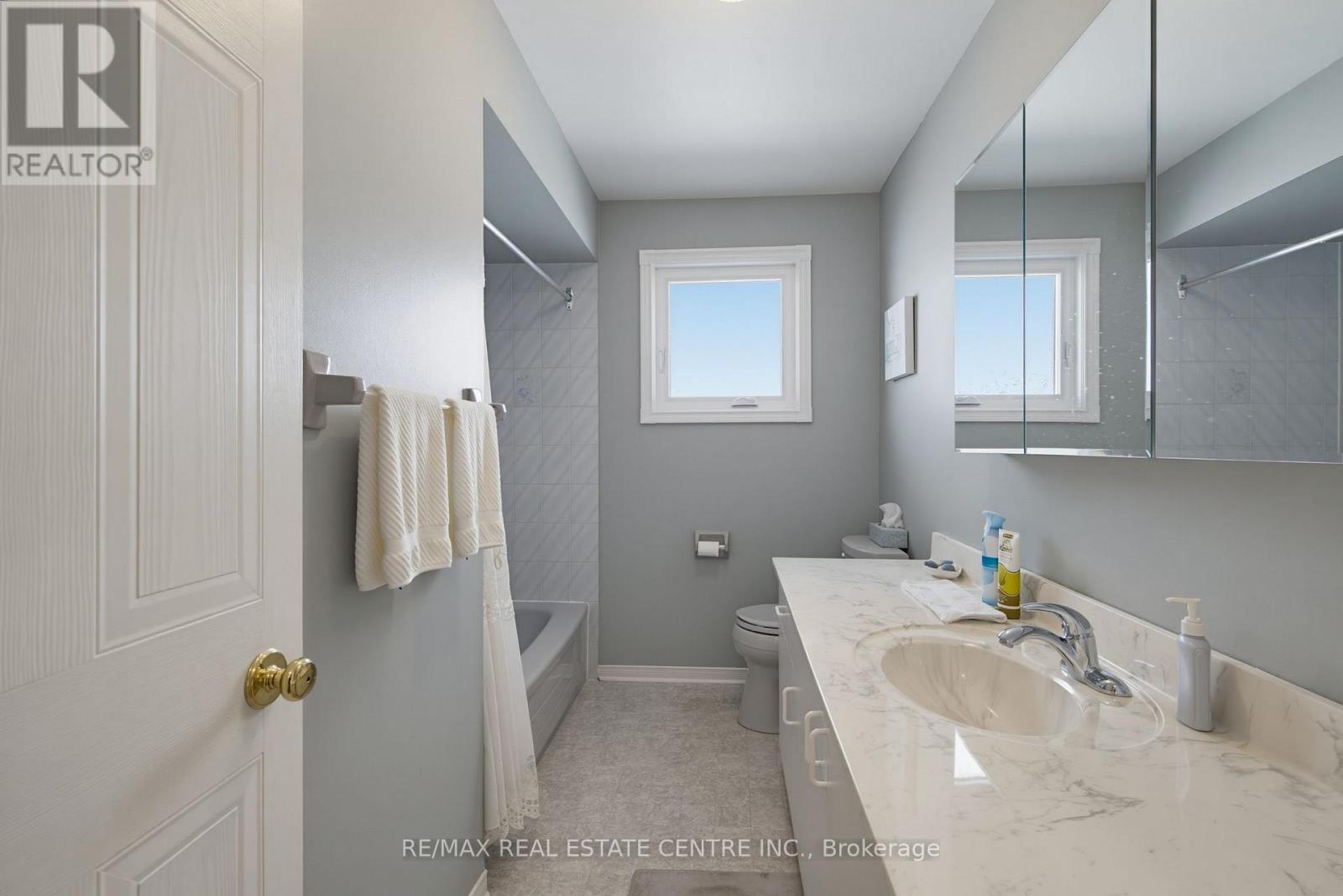 310 Bailey Drive, Orangeville, Ontario  L9W 4M3 - Photo 17 - W13643472