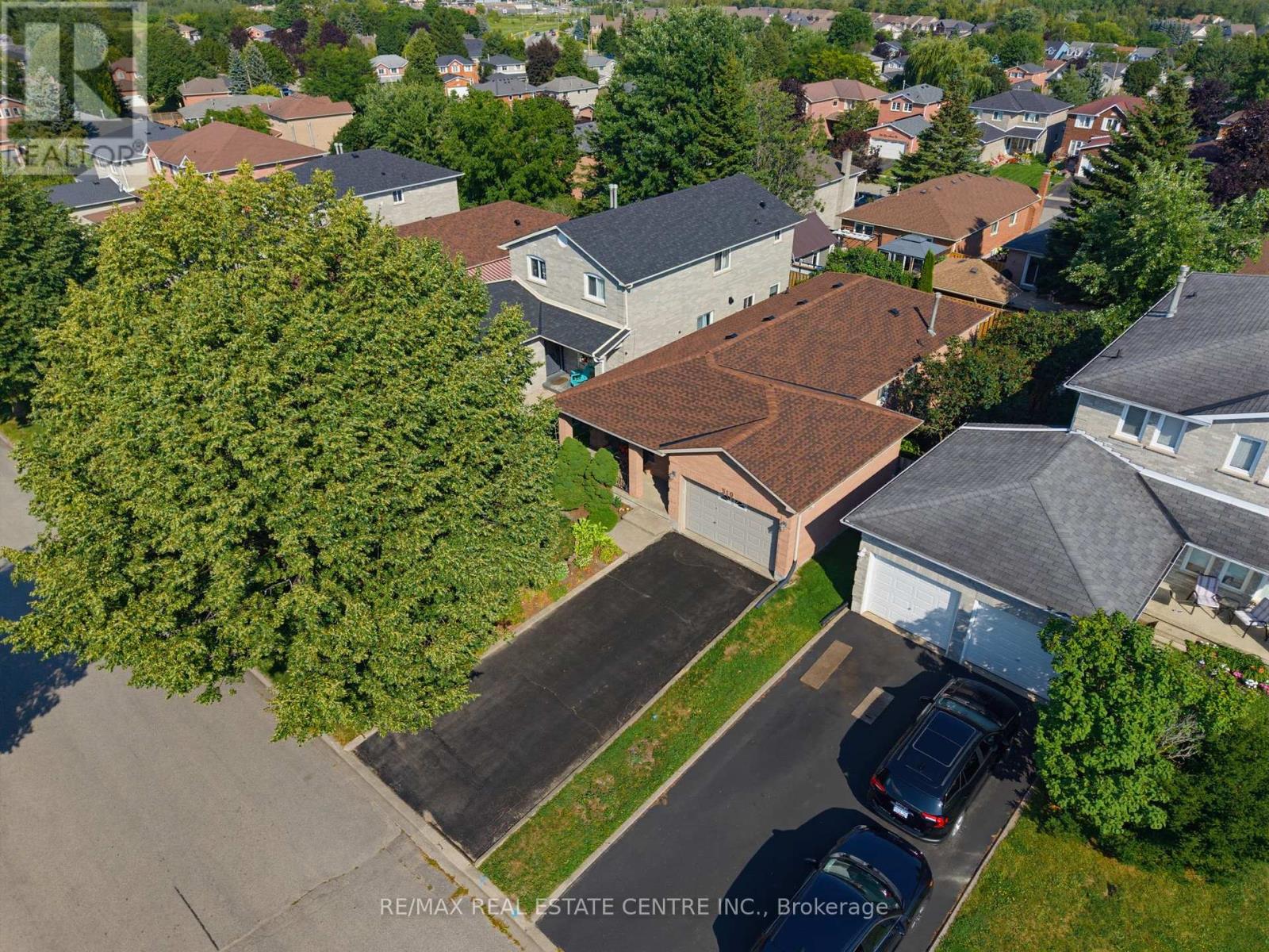 310 Bailey Drive, Orangeville, Ontario  L9W 4M3 - Photo 2 - W13643472