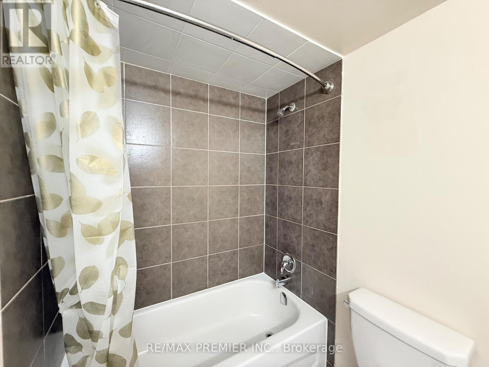 1011 - 15 Kensington Road, Brampton, Ontario  L6T 3W2 - Photo 12 - W13643486