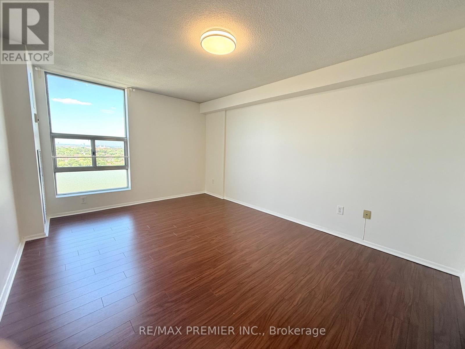 1011 - 15 Kensington Road, Brampton, Ontario  L6T 3W2 - Photo 13 - W13643486
