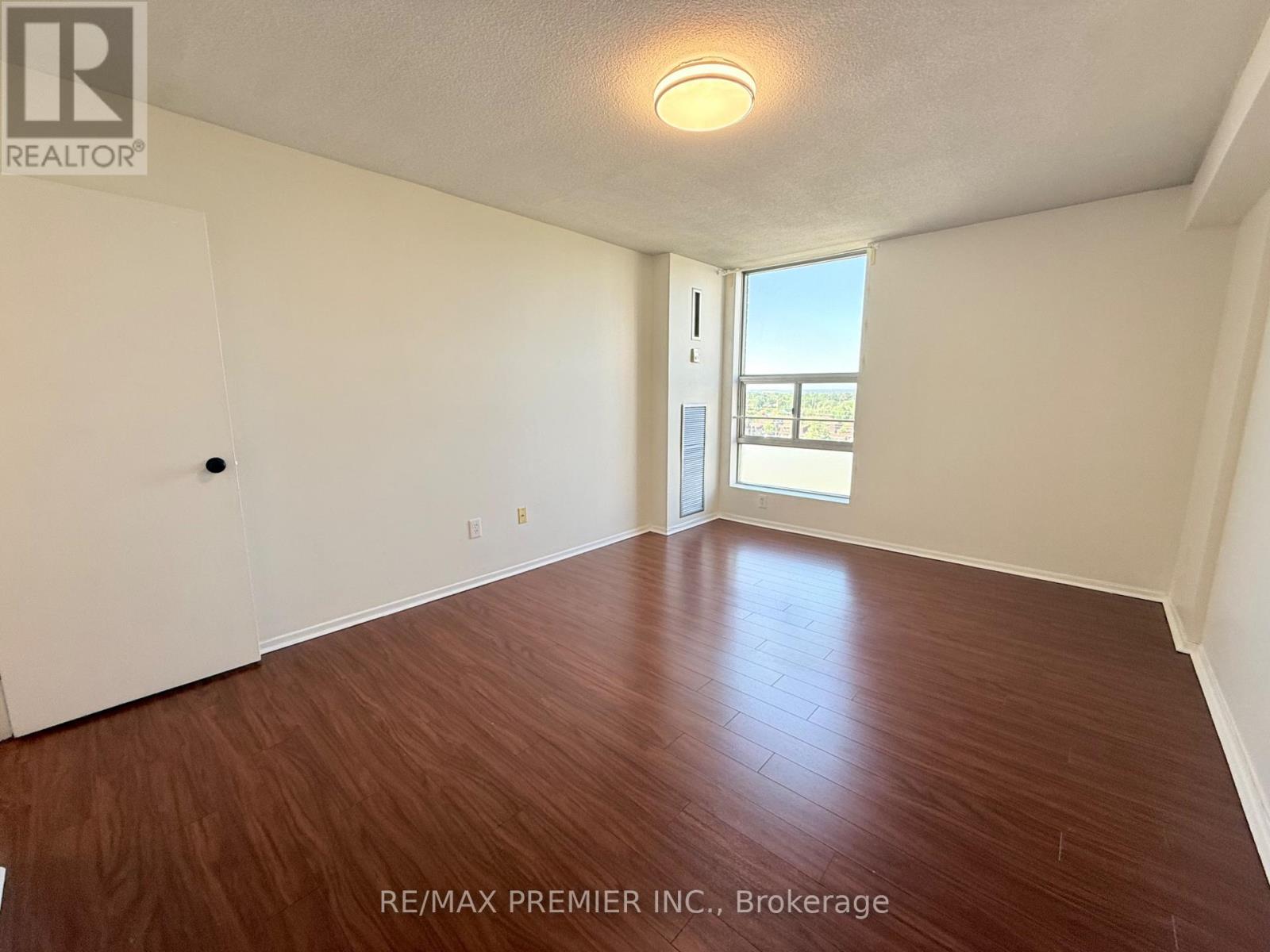 1011 - 15 Kensington Road, Brampton, Ontario  L6T 3W2 - Photo 14 - W13643486