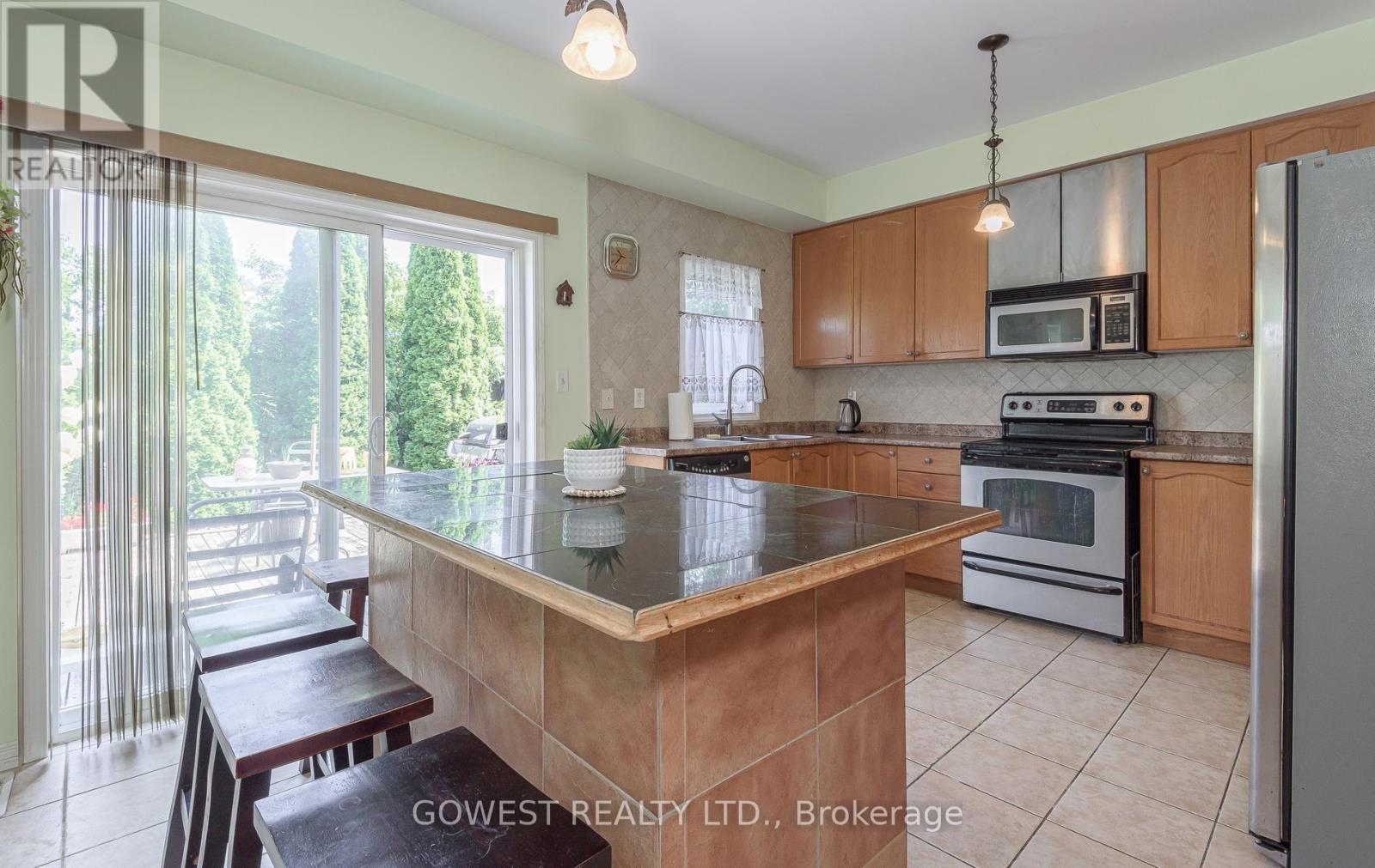 3045 Ferguson Drive, Burlington, Ontario  L7M 0G5 - Photo 7 - W13643502