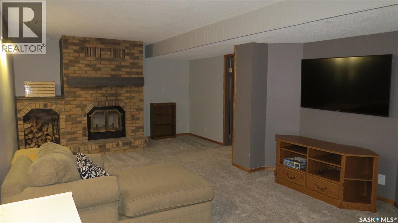 1409 Duffield Street W, Moose Jaw, Saskatchewan  S6H 5K5 - Photo 11 - SK044695