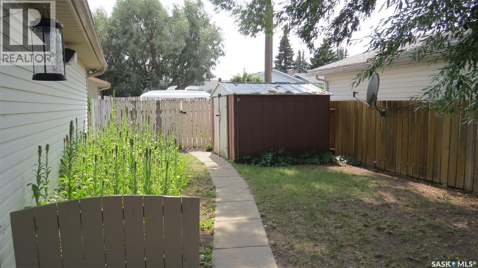 1409 Duffield Street W, Moose Jaw, Saskatchewan  S6H 5K5 - Photo 17 - SK044695