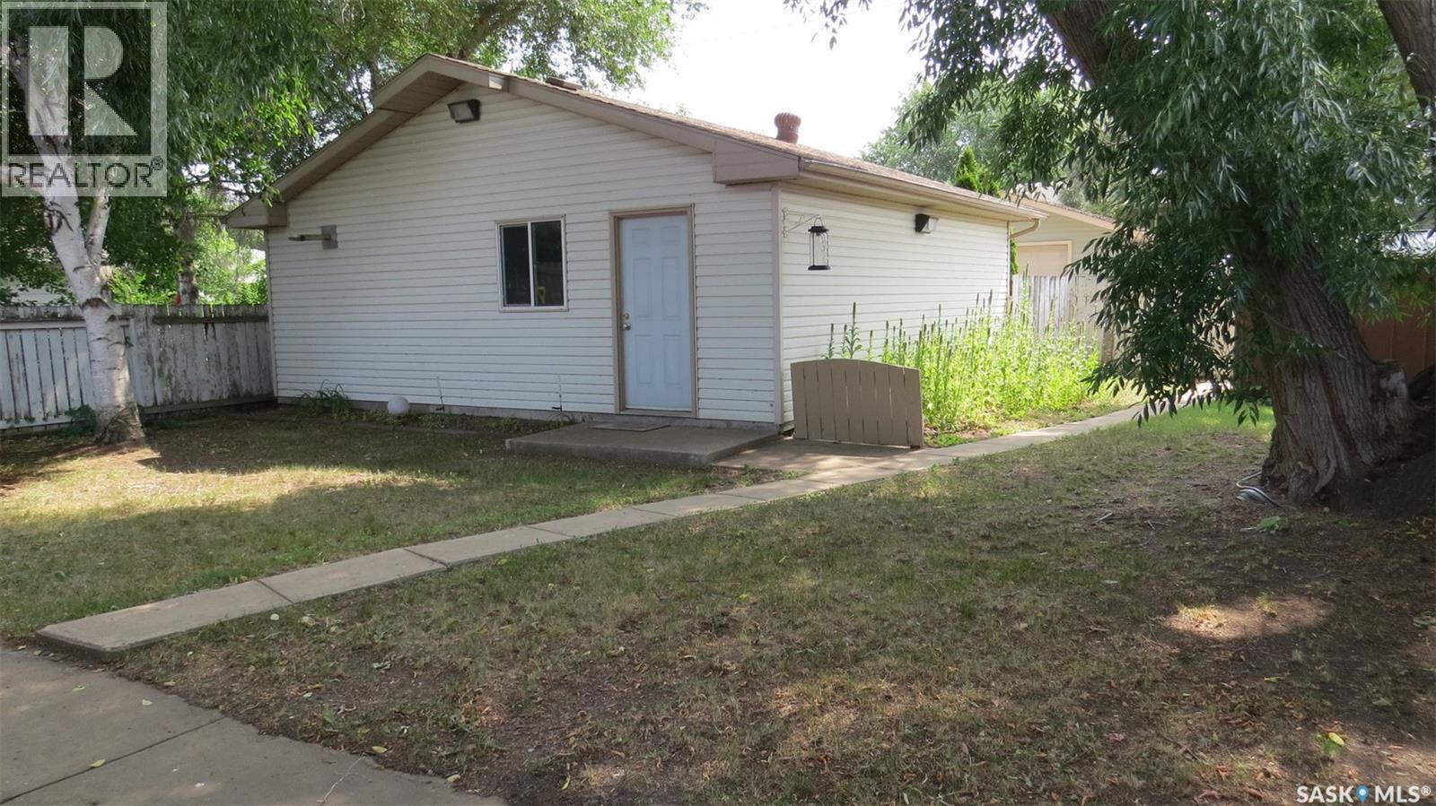 1409 Duffield Street W, Moose Jaw, Saskatchewan  S6H 5K5 - Photo 19 - SK044695