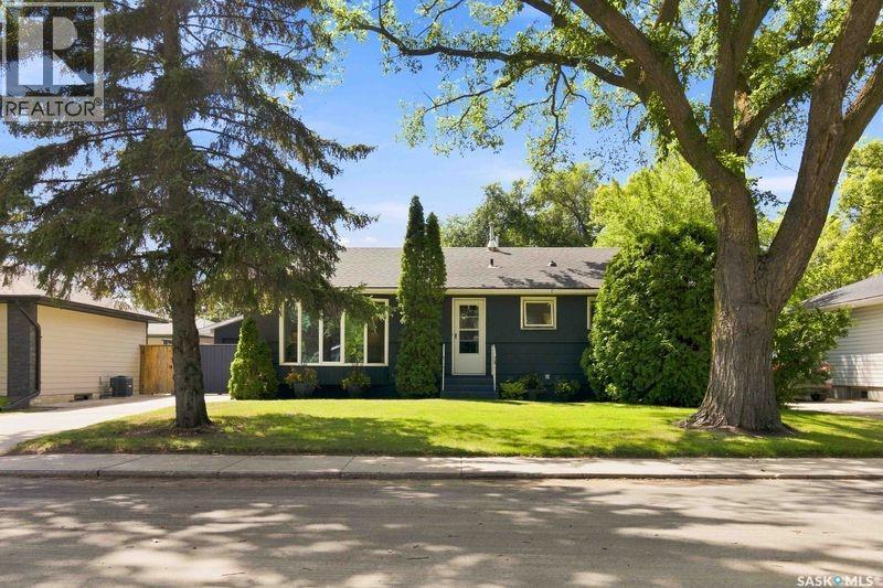 2602 Paul Crescent, Saskatoon, Saskatchewan  S7J 2T6 - Photo 1 - SK044564