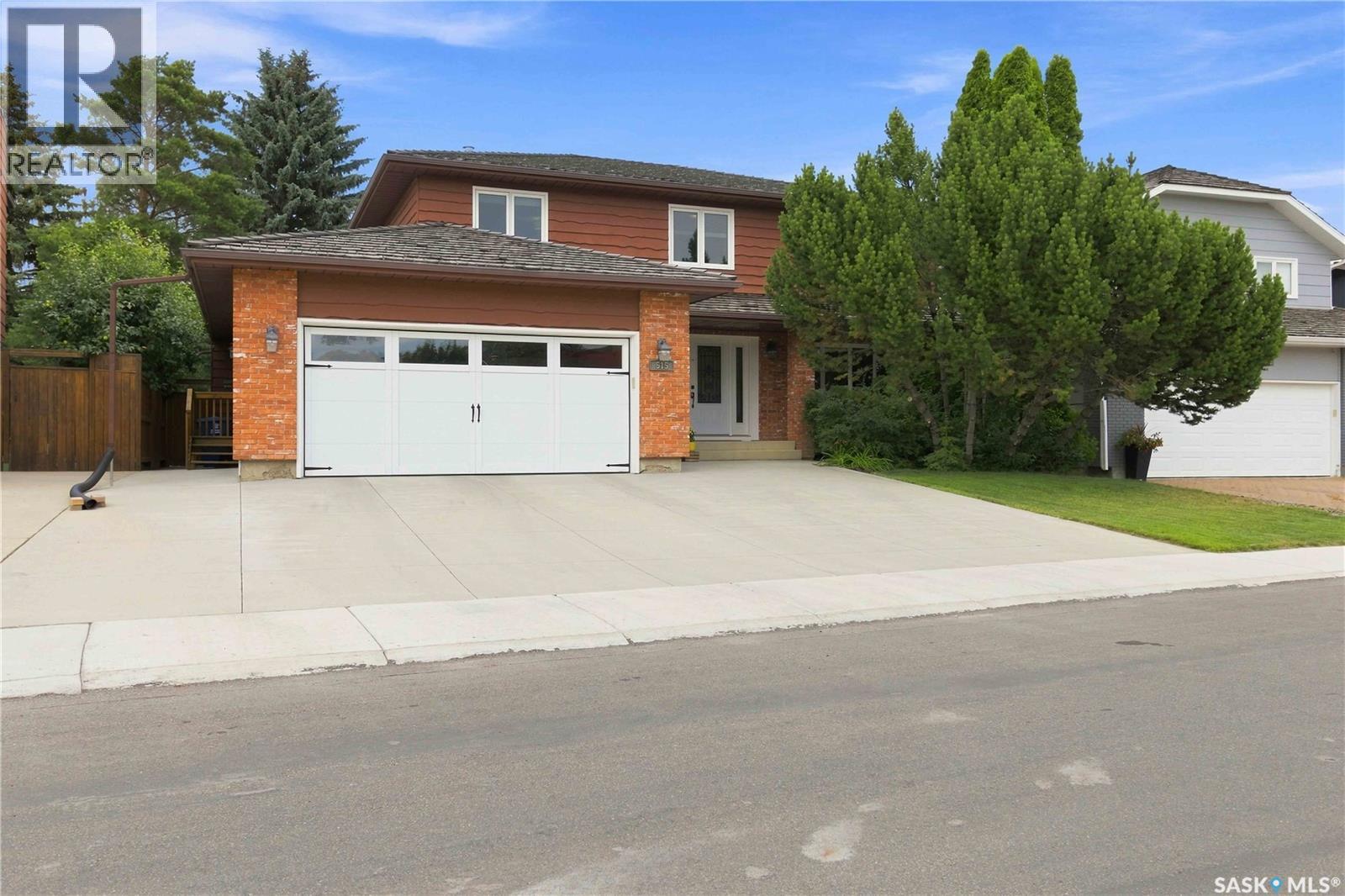 515 Emerald Place, Saskatoon, Saskatchewan  S7J 4E4 - Photo 2 - SK044358