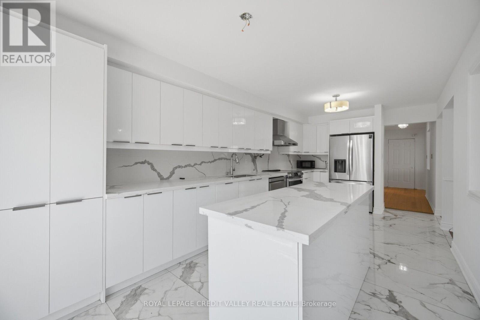 23 Capistro Street, Brampton, Ontario  L7A 3J2 - Photo 13 - W13610252