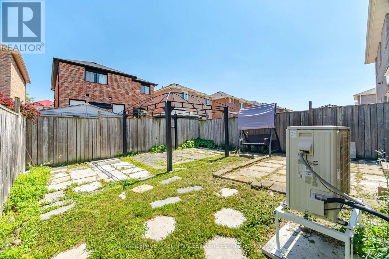 23 Capistro Street, Brampton, Ontario  L7A 3J2 - Photo 50 - W13610252