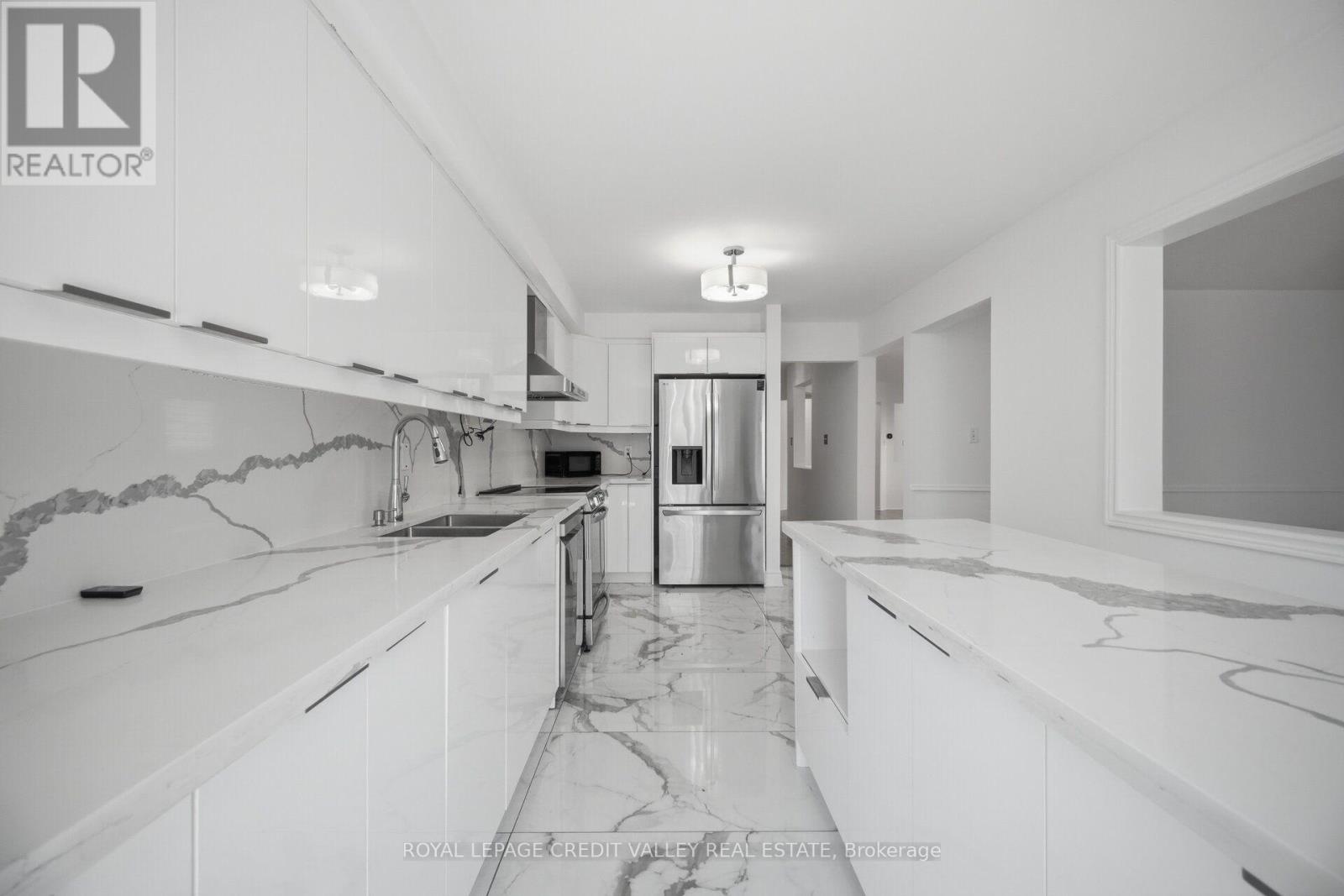 23 Capistro Street, Brampton, Ontario  L7A 3J2 - Photo 14 - W13610252