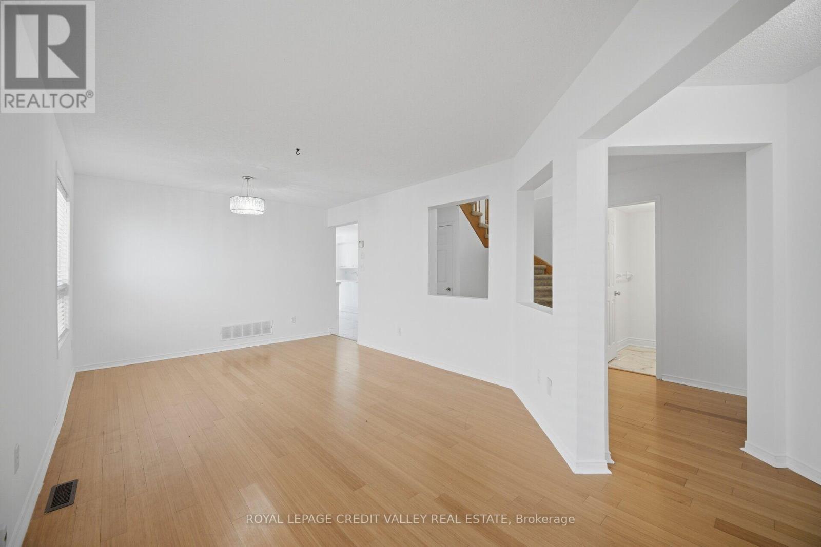 23 Capistro Street, Brampton, Ontario  L7A 3J2 - Photo 11 - W13610252