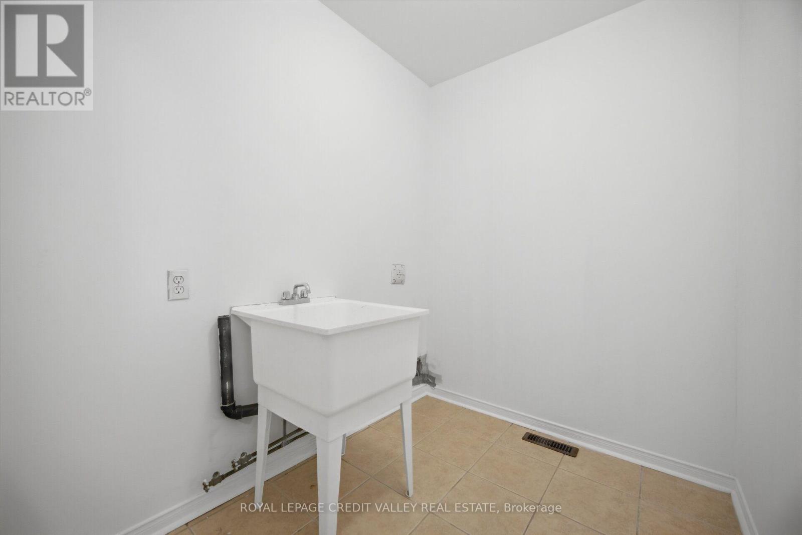 23 Capistro Street, Brampton, Ontario  L7A 3J2 - Photo 34 - W13610252