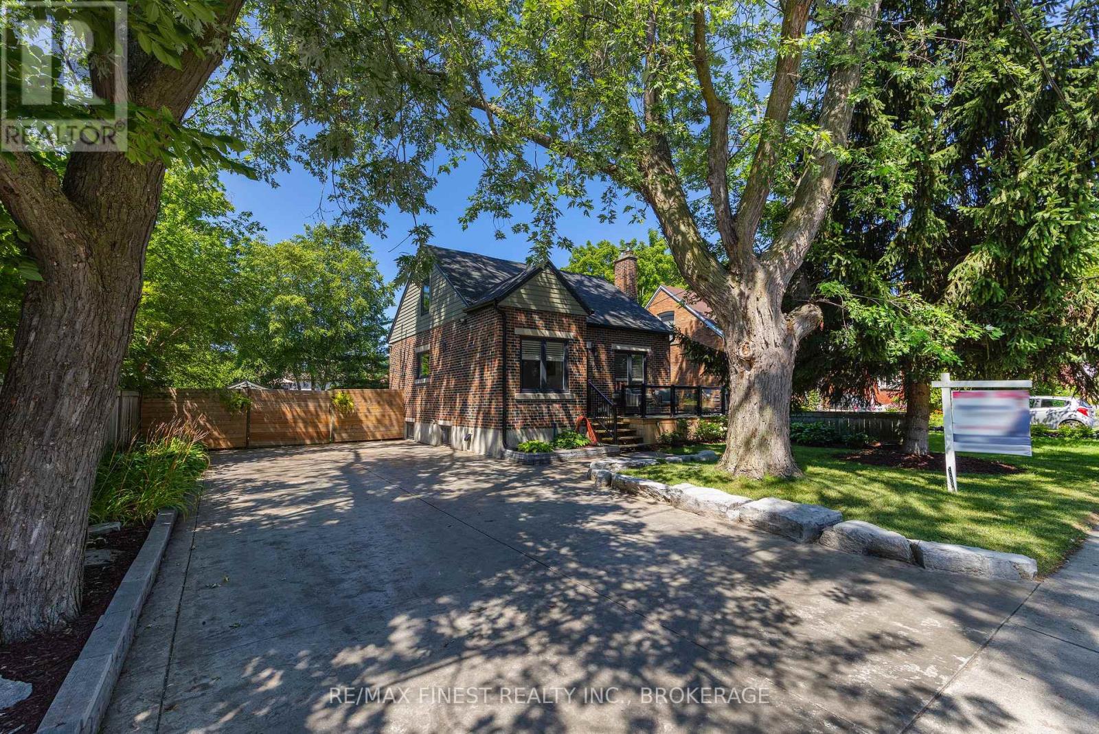 258 College Street, Kingston, Ontario  K7L 4M2 - Photo 2 - X13613588