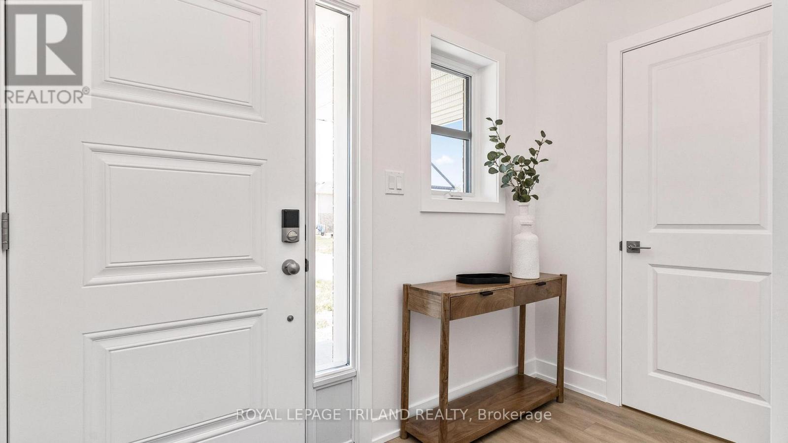 95 Styles Drive, St. Thomas, Ontario  N5R 0N8 - Photo 2 - X12991402