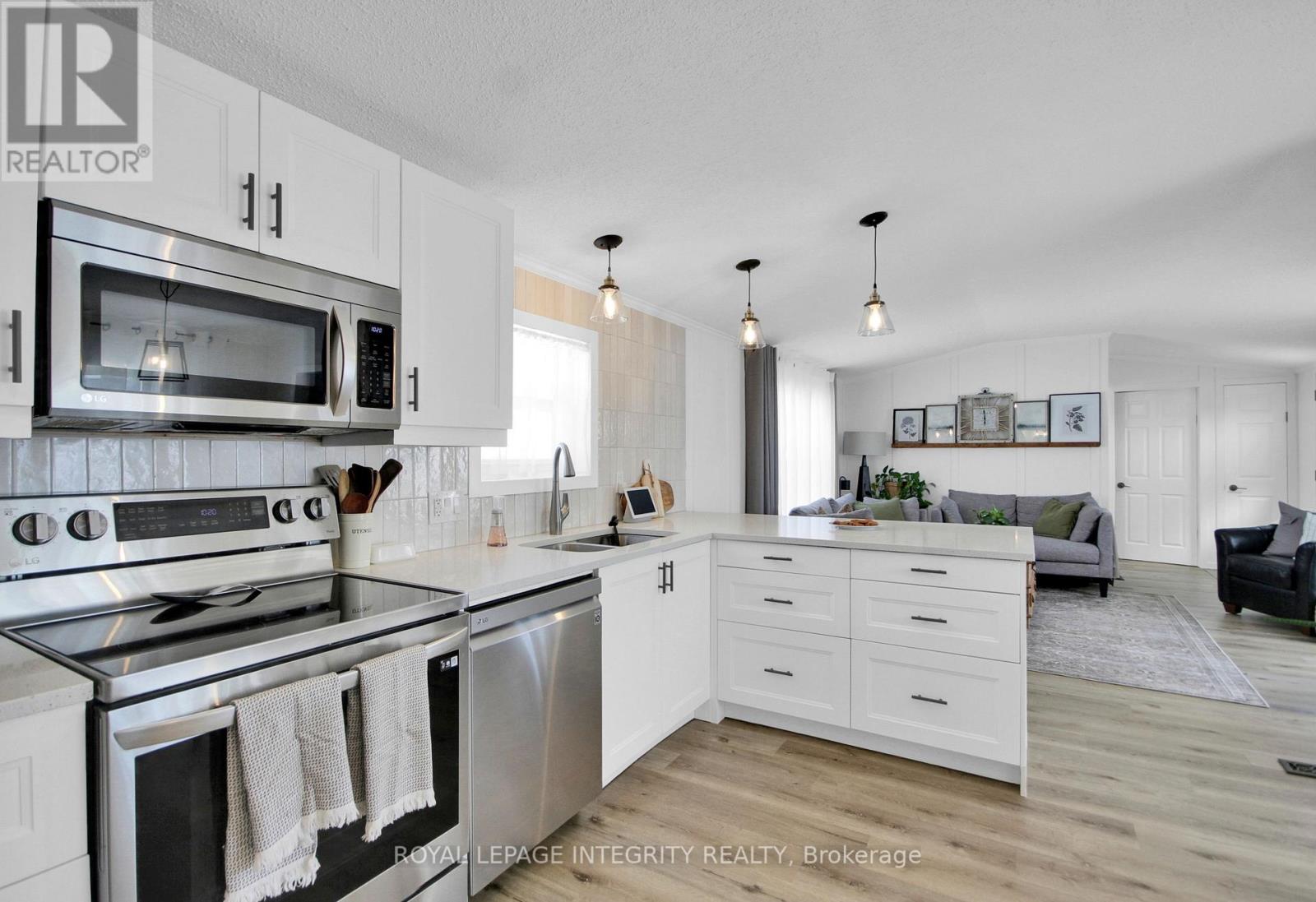 6727 Chris Tierney Private, Ottawa, Ontario  K4P 1H4 - Photo 13 - X13642156