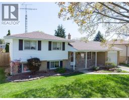 22 PEMBROKE CRESCENT, Chatham, Ontario