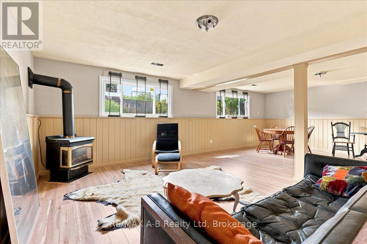 15 Railway Street, Stratford, Ontario  N5A 2H8 - Photo 30 - X13638120