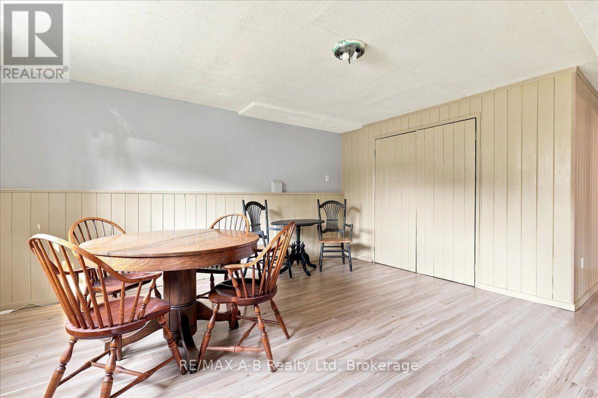 15 Railway Street, Stratford, Ontario  N5A 2H8 - Photo 32 - X13638120