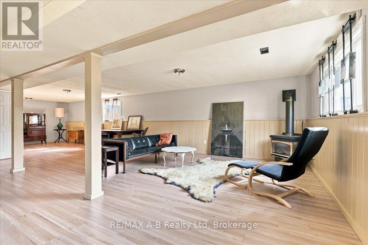 15 Railway Street, Stratford, Ontario  N5A 2H8 - Photo 33 - X13638120