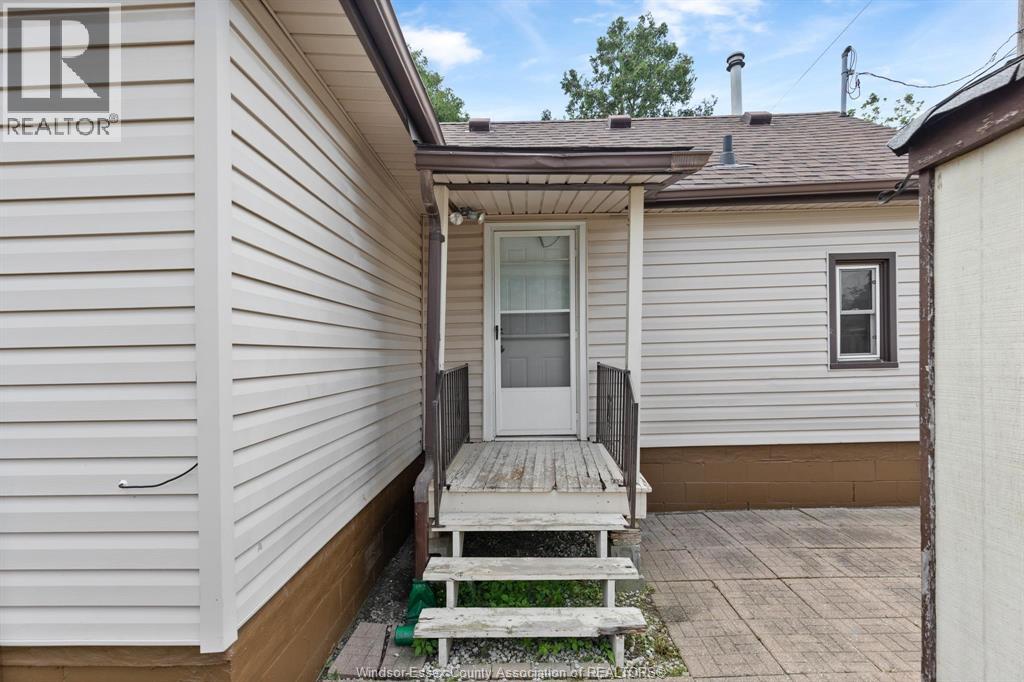 1589 Drouillard, Windsor, Ontario  N8Y 2S1 - Photo 11 - 26019007