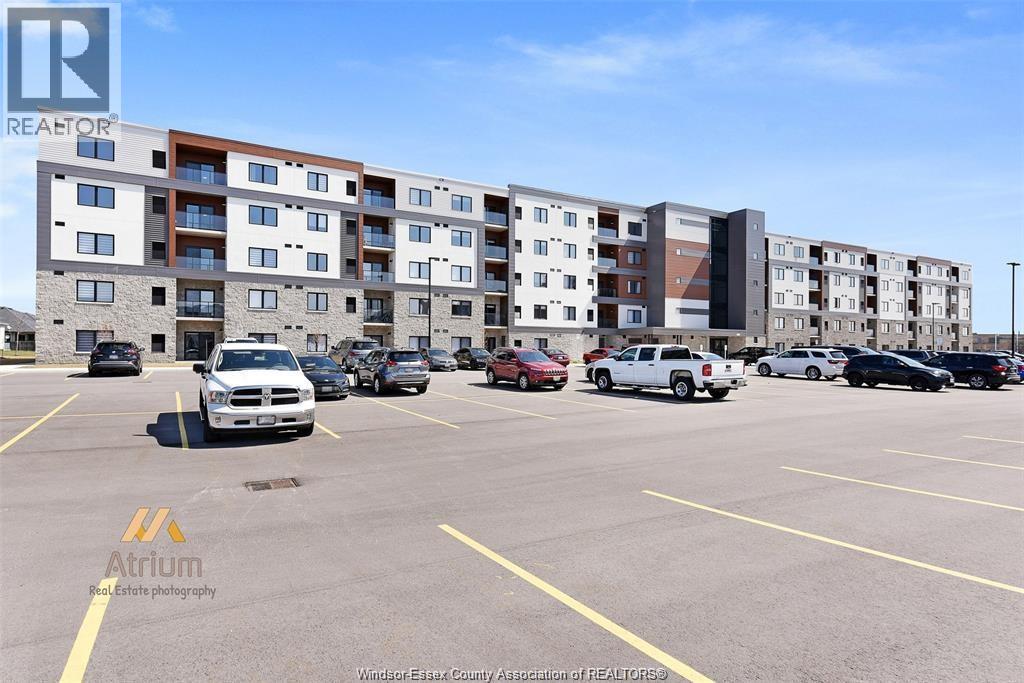 MLS# 26019001: 2550 SANDWICH WEST PARKWAY Unit# 211, LaSalle, Canada