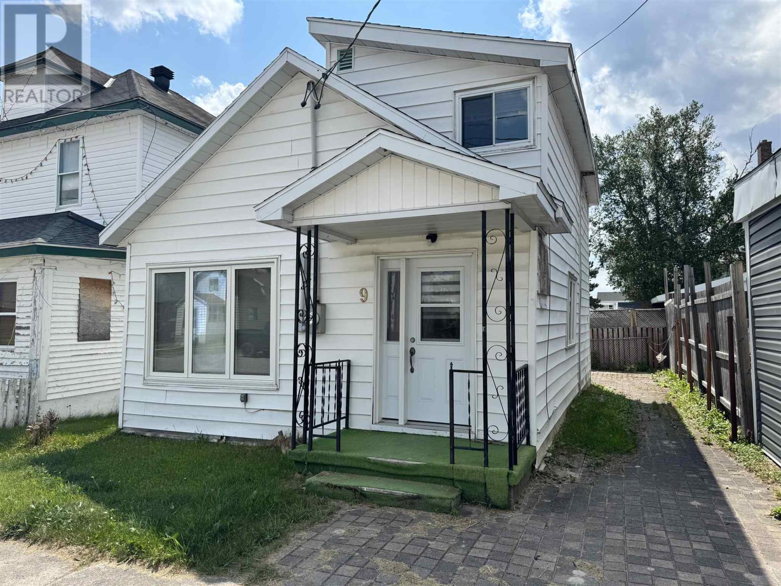 9 Aberdeen ST S, Chapleau, Ontario