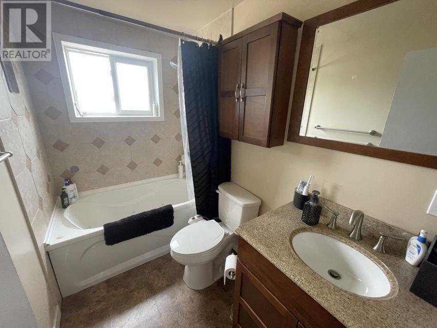 177 Axmith Ave, Elliot Lake, Ontario  P5A 1B9 - Photo 22 - SM262023