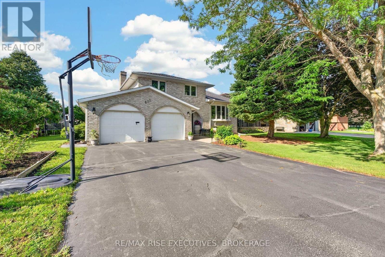 611 Rivermeade Avenue, Kingston, Ontario  K7M 7Z5 - Photo 2 - X13643608